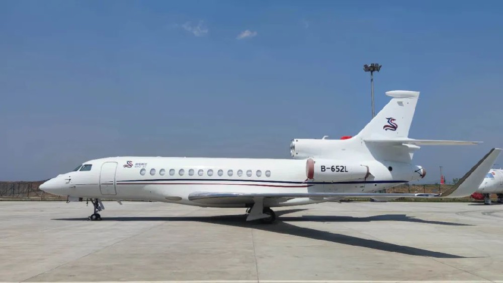 戮力同心--記日照山太順利完成F7X型飛機(jī)整機(jī)噴漆及改裝工作